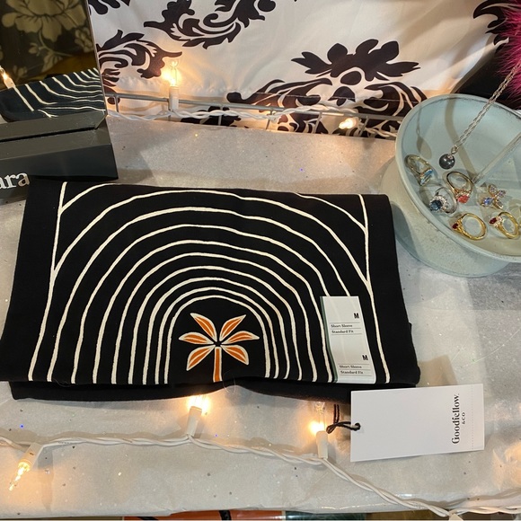 Good fellow and Co. T-shirt - Picture 6 of 6